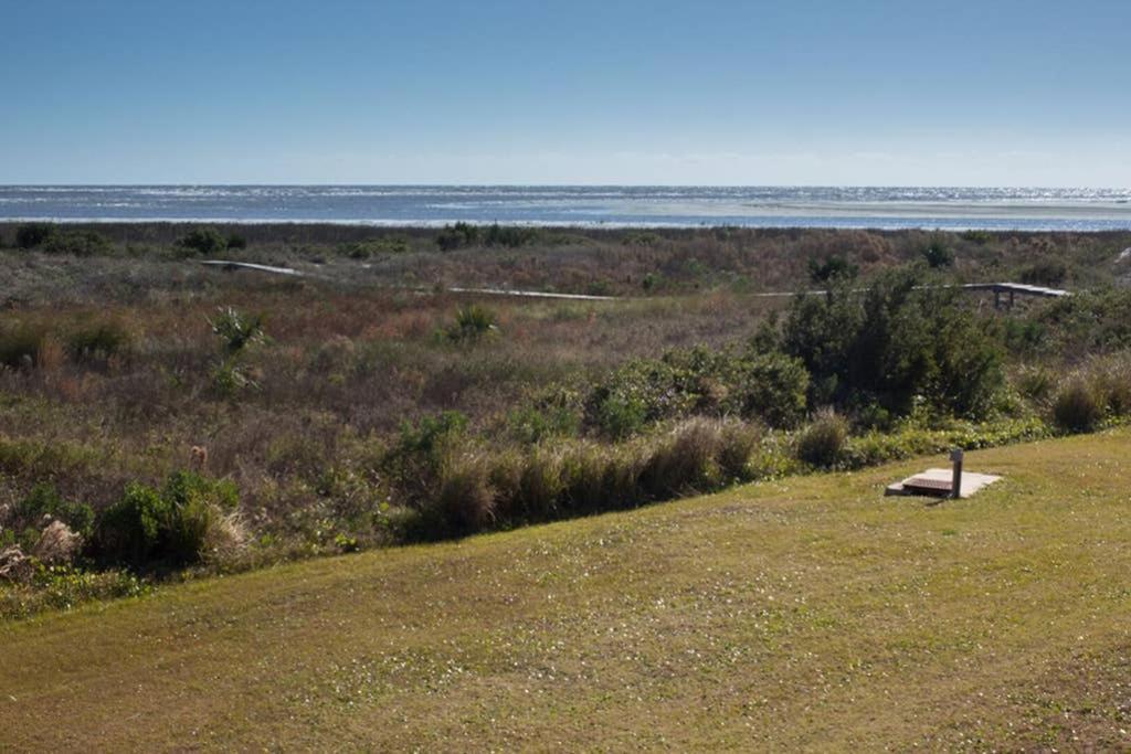 Pelican Point Unobstructed Beach Views Beach Access Out Back Door! Harbor Island Exterior photo