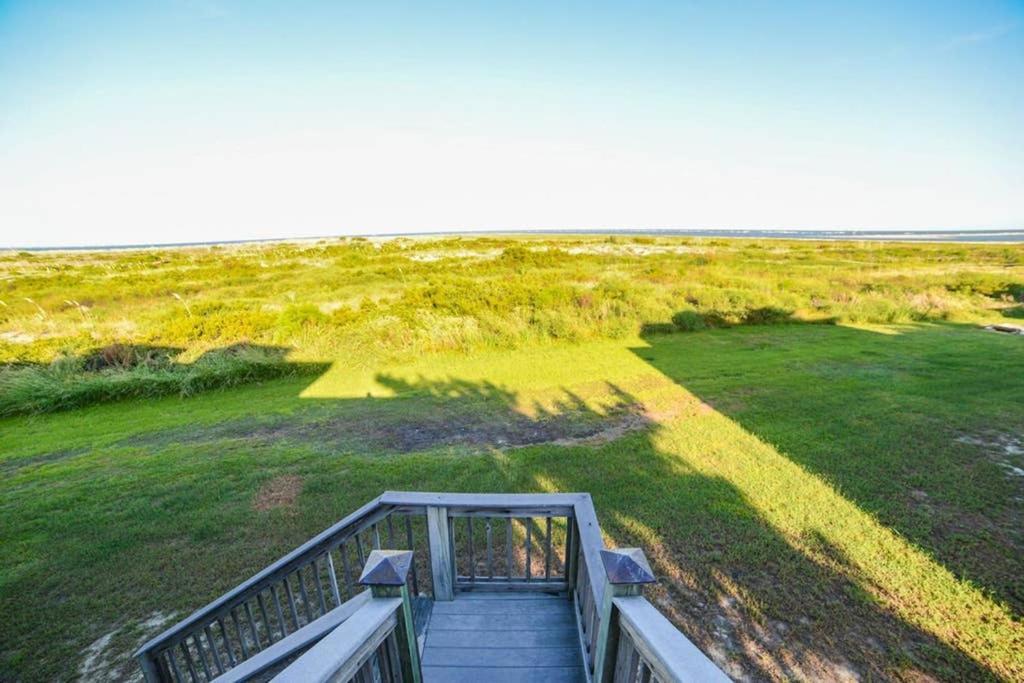 Pelican Point Unobstructed Beach Views Beach Access Out Back Door! Harbor Island Exterior photo