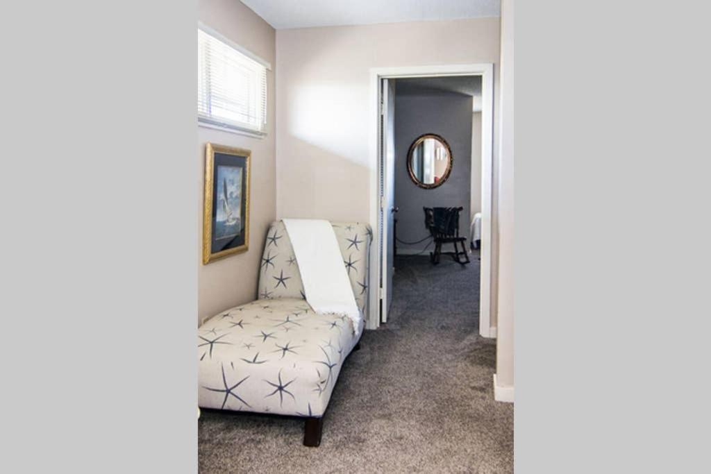 Pelican Point Unobstructed Beach Views Beach Access Out Back Door! Harbor Island Exterior photo